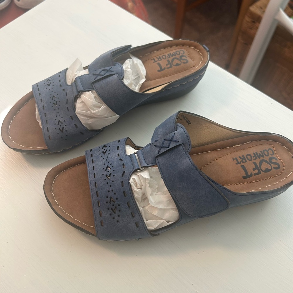 Sofft Blue Sandals